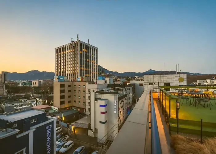 New Open Morie Jongno 301 Hostal
